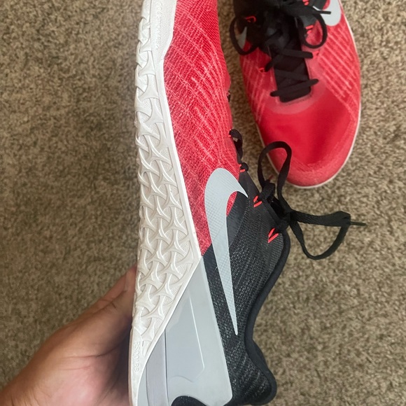 Nike Metcon workout shoes - Picture 3 of 3